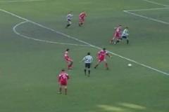 不可思議！南非世界杯上卡卡的兜射遭斯特克倫堡神撲