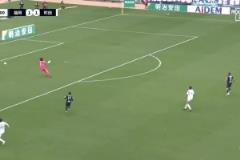 日本門將有說法！日本國門谷晃生大腳長傳踢疵，打進離譜烏龍