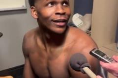 身材棒！華子賽后更衣室赤膊接受采訪：可能是我經(jīng)歷過的最佳比賽