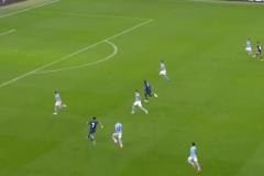 一條龍！波爾圖時期迪亞斯面對曼城的單騎闖關(guān)