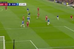 利物浦打破僵局！若塔禁區(qū)閃轉(zhuǎn)騰挪低射破門！迪亞斯腳后跟送助攻