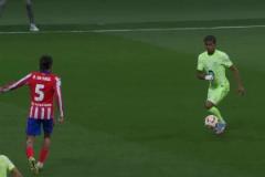 天賦屬實恐怖！亞馬爾大師級絕妙直塞！費蘭-托雷斯插上破門！