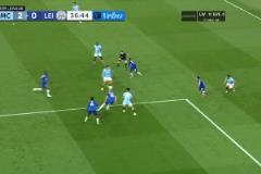 錯(cuò)失良機(jī)！京多安倒三角傳球！薩維尼奧跟打門遭神撲！