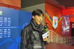 元敏誠賽后采訪:不要因為一兩場比賽去否定球員，賽季很漫長