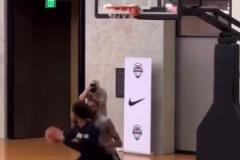 看完只會覺得大頭太厲害了！美國隊此前的隊內(nèi)單挑：布倫森vs大橋