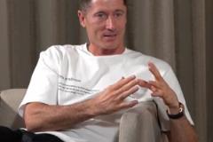 萊萬談穆勒：他什么都不是最好的，但閱讀比賽能力無人能及