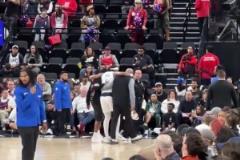 獨(dú)行俠這賽季被詛咒了？濃眉和加福德剛復(fù)出，哈迪又受傷了！