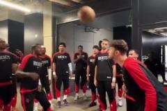 杰倫-格林和申京關(guān)系這么好，球迷們就不要吵來吵去了