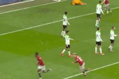 是真的不講理?。∵€記得，梅努對(duì)利物浦這腳神仙球嗎？