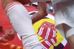 難怪拜仁球迷這么喜歡穆勒，這一幕是雙向奔赴