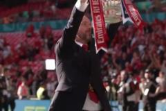 滕哈赫時代！這一年沒人能相信，曼聯(lián)能擊敗曼城奪得足總杯冠軍！