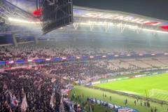 申花球迷現(xiàn)場高喊：干死上港！