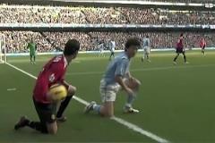 中國足壇留洋最成功之人！曼市德比孫繼海背身卡位防住C羅！