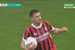 米蘭扳平2-2比分！福法納直塞助攻約維奇單刀破門！