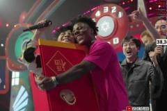 情緒激動(dòng)！甲亢哥終于見(jiàn)到心心念的大張偉了