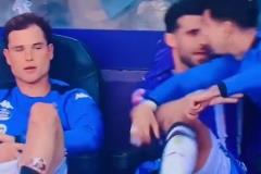 內(nèi)訌！0-4慘敗巴拉多利德球員替補席揮拳想要打隊友