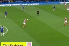 帥！查理-亞當(dāng)面對(duì)切爾西的經(jīng)典60米超遠(yuǎn)吊射破門(mén)