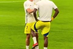 這課花多少錢都買不到！C羅賽前熱身時指導(dǎo)杜蘭