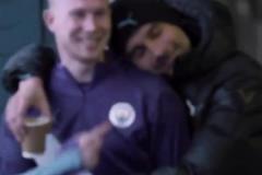 淚目 早期德布勞內(nèi)和瓜迪奧拉鏡頭前的甜蜜互動