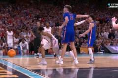 太致命了??在絕殺離譜失誤前，夏普還被切球出界丟球權