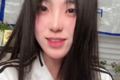 皇馬美女球迷博主：槍手完美表現(xiàn)顯得我們很平庸，心都碎了