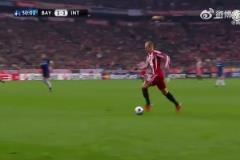 穆勒式進(jìn)球！2011對國米鬼魅殺出挑射