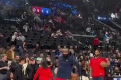 簡直是魔鬼甲方哈登提出離譜扣籃動作要求 小瓊斯也難頂啊…