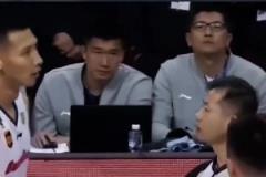 老弟你要釣魚去了??！庫里和杜蘭特在球員通道相遇，都說了些啥？