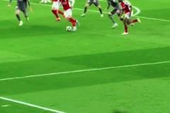 頂流！C羅評論甲亢哥中國行：棒極了