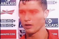 這射術(shù)真的絕了！此前凱恩參與射門(mén)挑戰(zhàn)，三連中！