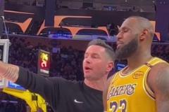 咱湖人最不缺的就是教練，一個(gè)隊(duì)有三個(gè)呢！