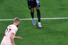 拜仁：這一球的意義，勝過(guò)千言萬(wàn)語(yǔ)！