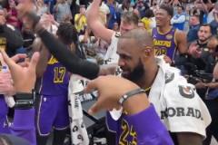 人秋雅結(jié)婚全場(chǎng)球迷高呼LUKA 老詹擱那又唱又跳的