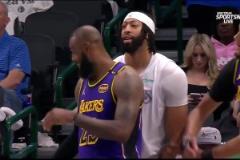 人人都在心疼東77的眼淚，唯我心碎我的眉眉，被夾成肉夾饃了