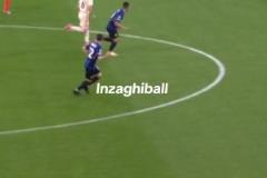 也是羅三歲？國米球迷：隊長越來越會賣萌了