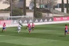 腳后跟助攻！看馬塞洛為兒子助球隊取得進球的慶祝！