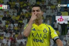 勝利上半場補時丟球！塞雷馬尼補射破門！C羅非常不滿！