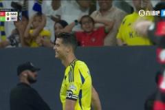 這都不進(jìn)嗎？C羅禁區(qū)無私送餅！杜蘭超級良機射門打高！