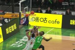 情緒失控！哈雷爾奧利弗對噴雙雙吃T 前者違體+技犯直接被驅(qū)逐