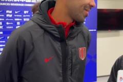 說(shuō)了啥？宋龍賽后“怒踢”曾在山東泰山與自己并肩作戰(zhàn)的德?tīng)柤佣? title=