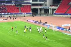 現(xiàn)場(chǎng)實(shí)拍三鎮(zhèn)絕平！三鎮(zhèn)球迷瘋狂嗚哇大叫！