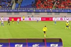 現(xiàn)場實拍王大雷一招舉火燒天，怒撲張維修單刀射門