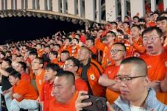 進(jìn)球時(shí)刻，嗨起來(lái)！沉浸式體驗(yàn)泰山隊(duì)進(jìn)球時(shí)刻球迷的歡呼聲