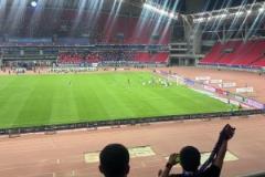 現(xiàn)場三鎮(zhèn)球迷目睹絕平！激動(dòng)朝著國安球迷大喊：國安SB！