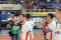 5-1大勝青島西海岸！山東泰山賽后謝場(chǎng)氣氛爆棚