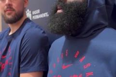 各種蜜汁操作！暫停時(shí)候，希爾德被庫里和巴特勒左右夾擊輪番教育