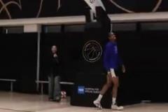 女版文班亞馬！WNBA榜眼多米尼克這扣籃太輕松了