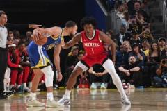 庫(kù)里噩夢(mèng)？上一次火勇對(duì)決 阿門鎖死庫(kù)里并貢獻(xiàn)14分6助6板3斷2帽