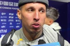 泰山隊(duì)5-1大勝青島西海岸，三叉戟漸入佳境克雷桑感謝隊(duì)友