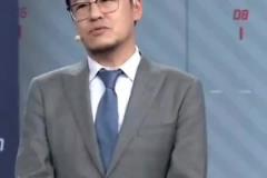 楊毅談?dòng)率縿倩倚埽旱谒墓?jié)所有哨對(duì)主隊(duì)不利 放CBA賽后別走了